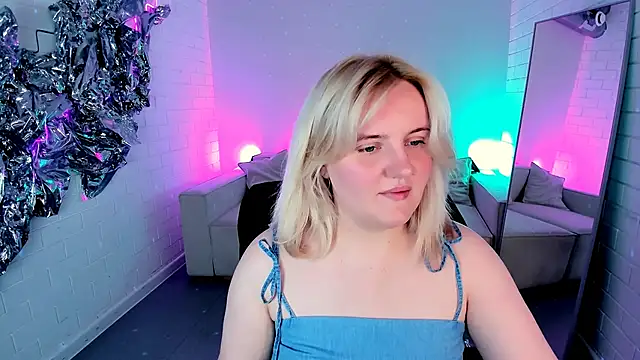 KathyBriggs online show from June 10, 2026, 5:19 am