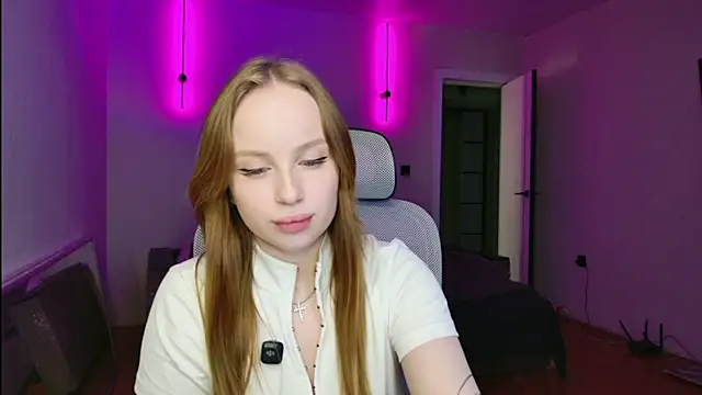 BunnyShinex online show from June 22, 2026, 2:47 pm