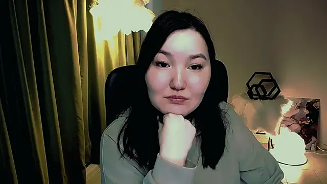 CamilaMartiez online show from April 23, 2026, 12:51 pm
