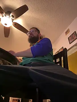 Snapshot of dpenguino chatting on March 31, 2026, 4:20 pm dpenguino online show from March 31, 2026, 4:20 pm