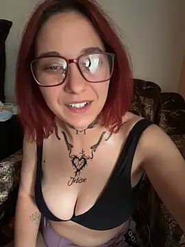 jebise23 online show from May 11, 2026, 7:32 am