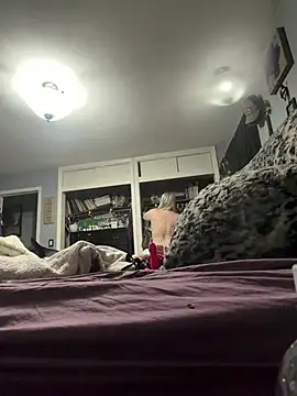 sweetkacibaby online show from April 15, 2026, 11:49 am