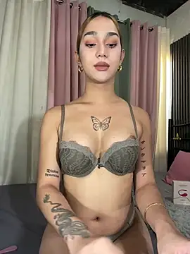 Snapshot of xElisParadisex chatting on July 30, 2026, 2:43 am xElisParadisex online show from July 30, 2026, 2:43 am