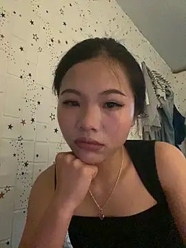 Snapshot of Mi-Lani chatting on April 1, 2026, 9:10 am Mi-Lani online show from April 1, 2026, 9:10 am