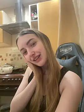 KariLindsey online show from April 18, 2026, 8:20 pm