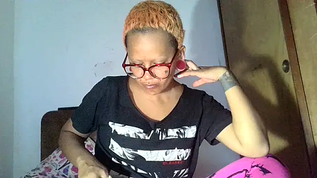 xblackstarX1 online show from June 21, 2026, 10:48 pm