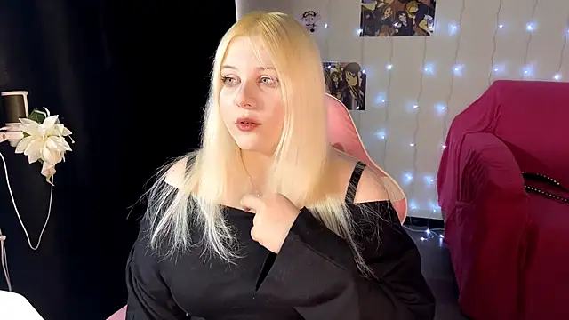 Snapshot of Tina_Evanss chatting on March 31, 2026, 7:54 am Tina Evanss online show from March 31, 2026, 7:54 am