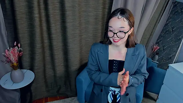 Snapshot of LatashaAli chatting on March 28, 2026, 1:23 pm LatashaAli online show from March 28, 2026, 1:23 pm