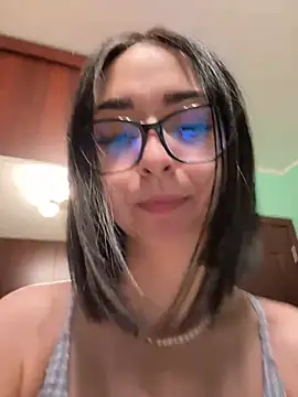 Snapshot of TheaMerve chatting on July 11, 2026, 6:52 pm TheaMerve online show from July 11, 2026, 6:52 pm