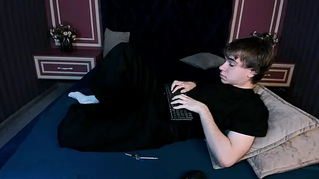 DaveBevy online show from July 8, 2026, 7:58 pm
