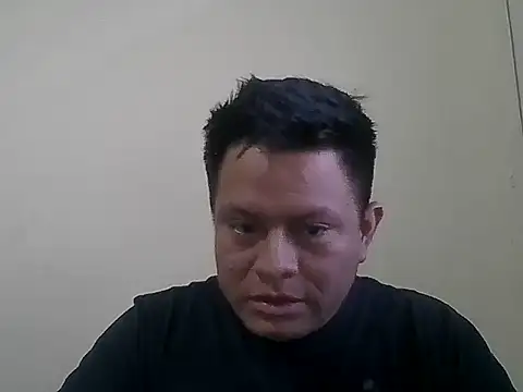 Snapshot of Luis-Armando chatting on March 27, 2026, 10:33 pm Luis-Armando online show from March 27, 2026, 10:33 pm