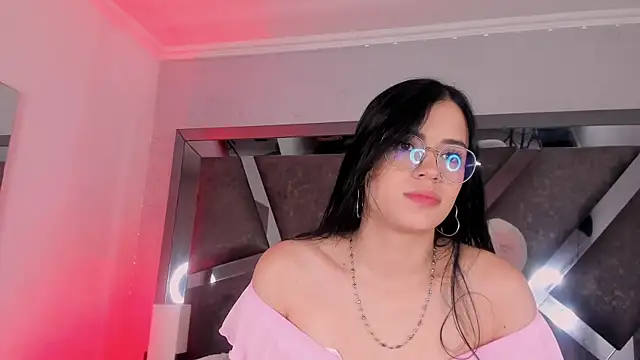 Snapshot of Megan_Danbury chatting on April 22, 2026, 12:12 pm Megan Danbury online show from April 22, 2026, 12:12 pm