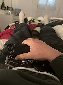 oliveira002 online show from March 27, 2026, 5:36 pm