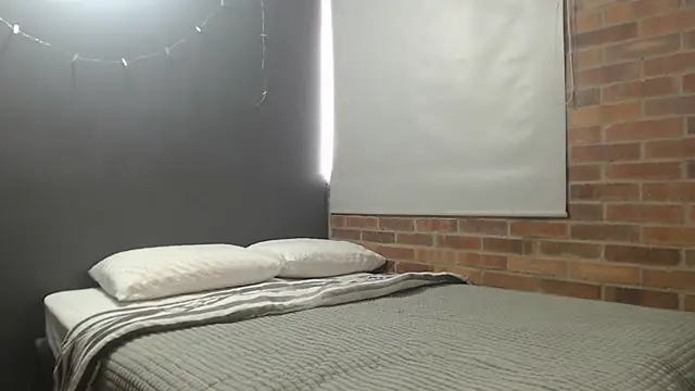  bonnie and clyde online show from May 2, 2026, 10:04 pm