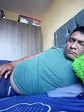 Snapshot of luis20212 chatting on March 31, 2026, 9:39 pm luis20212 online show from March 31, 2026, 9:39 pm