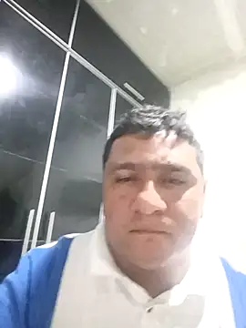 Snapshot of luis20212 chatting on April 3, 2026, 3:18 pm luis20212 online show from April 3, 2026, 3:18 pm
