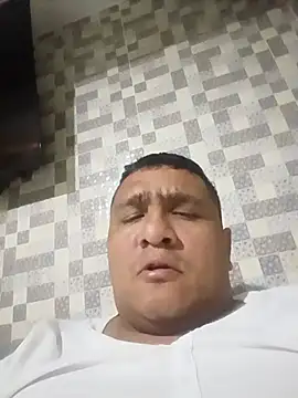 luis20212 online show from July 25, 2026, 4:09 am