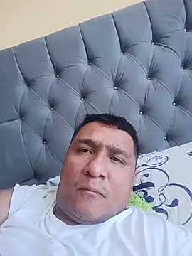 Snapshot of luis20212 chatting on May 25, 2026, 3:33 pm luis20212 online show from May 25, 2026, 3:33 pm