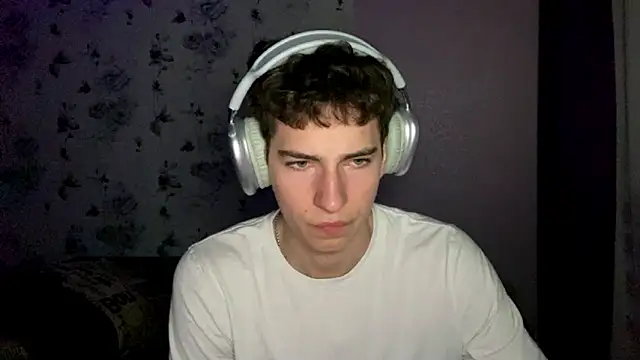 tripiboich9ik online show from March 27, 2026, 9:16 pm