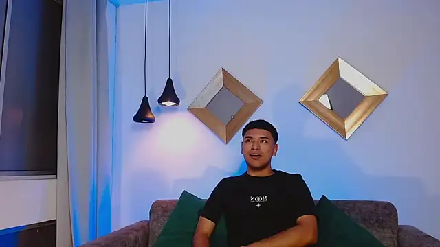 Snapshot of SeanStonee chatting on March 31, 2026, 11:51 pm SeanStonee online show from March 31, 2026, 11:51 pm