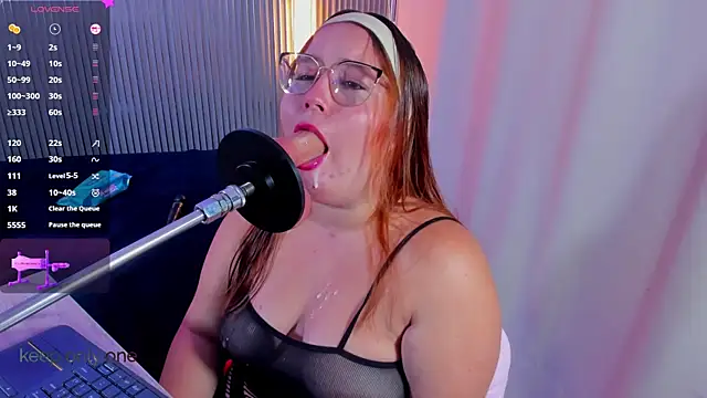 yousweet chloe online show from July 19, 2026, 4:10 am
