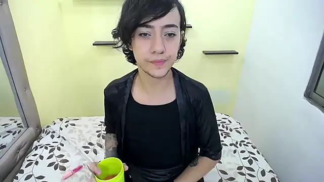 romina white18 online show from May 7, 2026, 6:50 am