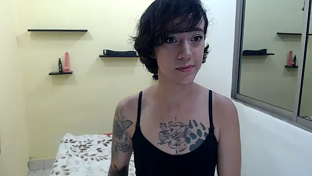 romina white18 online show from April 18, 2026, 2:47 am