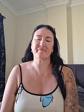 Flirty Siennax online show from July 25, 2026, 7:27 am