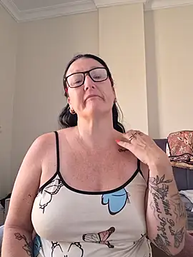 Flirty Siennax online show from July 17, 2026, 8:55 am