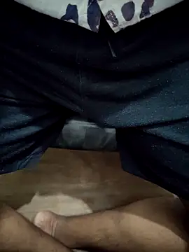 sweetcock180 online show from May 10, 2026, 12:53 pm