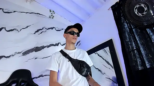 Zamaelprime  online show from March 28, 2026, 8:32 pm