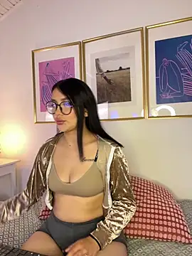 Snapshot of Aria_rouse chatting on April 6, 2026, 1:12 pm Aria rouse online show from April 6, 2026, 1:12 pm