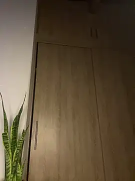 mysticgyal  online show from April 7, 2026, 9:11 am