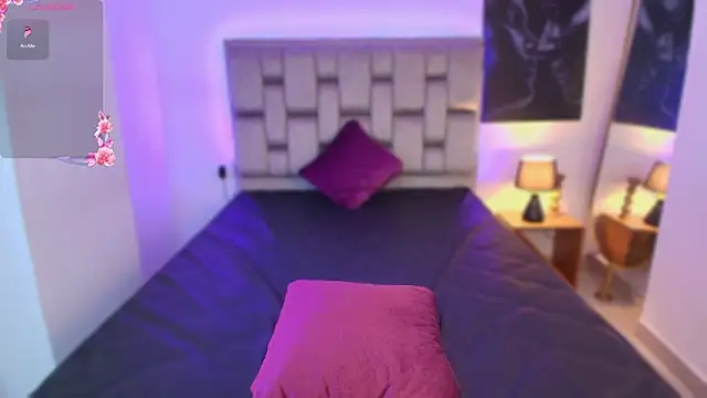 Snapshot of Kiara_Bellev chatting on March 28, 2026, 11:33 am Kiara Bellev online show from March 28, 2026, 11:33 am