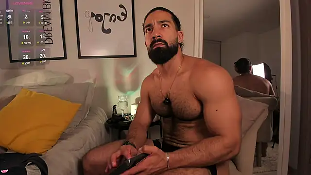Max strong01 online show from May 20, 2026, 11:46 pm