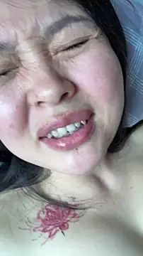xiaxia-2026 online show from May 11, 2026, 2:24 am