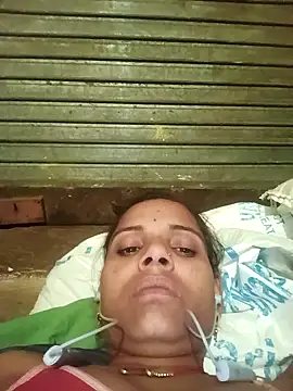 Sapnaroy1213 online show from April 13, 2026, 5:06 pm