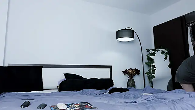 H3xD0ll online show from April 23, 2026, 8:10 pm