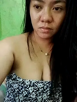 Snapshot of sweety_honey27 chatting on April 6, 2026, 2:51 am sweety honey27 online show from April 6, 2026, 2:51 am