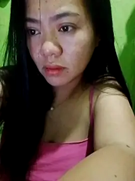Snapshot of sweety_honey27 chatting on April 14, 2026, 6:24 pm sweety honey27 online show from April 14, 2026, 6:24 pm