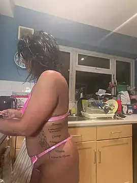 IvyBelleMilf online show from July 26, 2026, 2:51 am