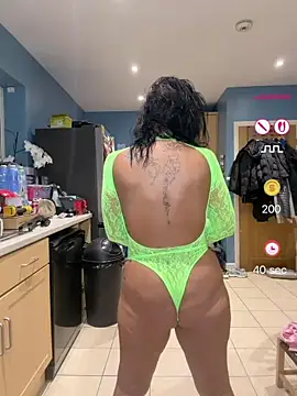 IvyBelleMilf online show from July 7, 2026, 2:14 am