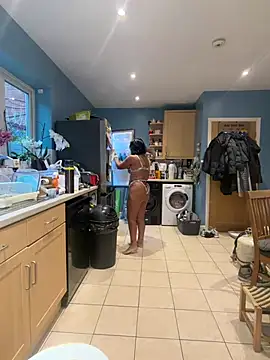 IvyBelleMilf online show from July 14, 2026, 4:17 am