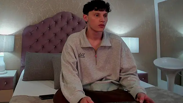 Snapshot of LephyStar chatting on April 10, 2026, 3:35 am LephyStar online show from April 10, 2026, 3:35 am