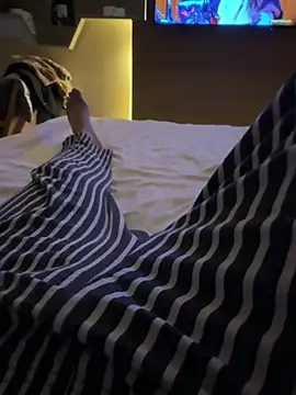 icemanhotwomen online show from March 28, 2026, 7:04 pm