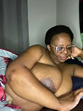 BoobsQueeen online show from July 23, 2026, 3:52 pm