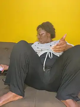 BoobsQueeen online show from July 7, 2026, 10:24 pm