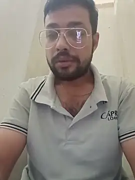 herochoclateboy online show from May 25, 2026, 11:58 pm