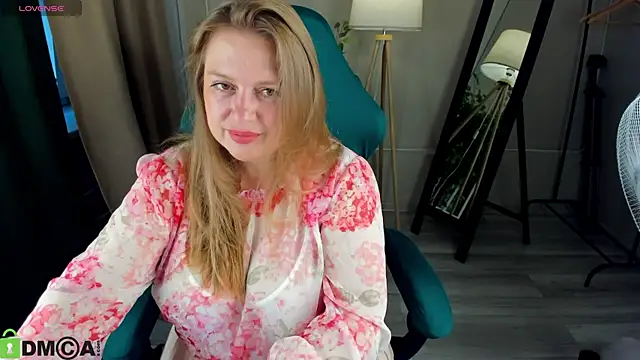 CleoXotie online show from July 23, 2026, 9:39 am