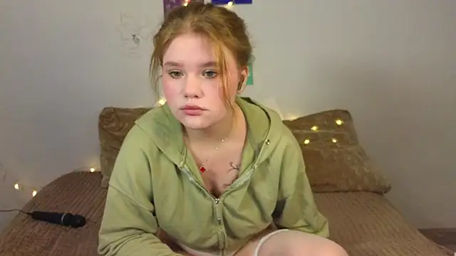 Snapshot of BeautifulPleasureFairy chatting on April 13, 2026, 9:02 am BeautifulPleasureFairy online show from April 13, 2026, 9:02 am